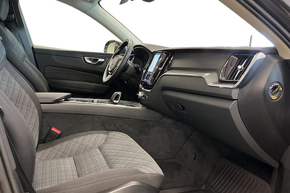 Volvo XC60 7 of 28