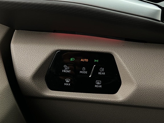 Volkswagen Multivan 15 of 30