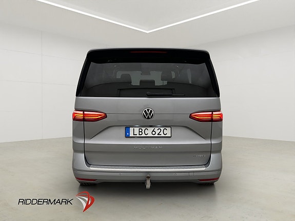 Volkswagen Multivan 8 of 30