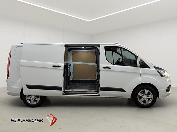 Ford Transit Custom 12 of 30