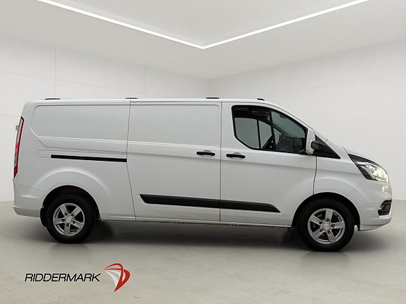Ford Transit Custom 2 of 30