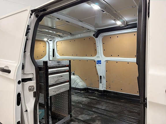 Ford Transit Custom 14 of 30