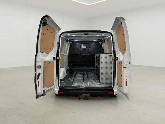 Ford Transit Custom 11 of 30