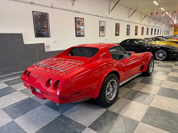 Chevrolet Corvette 11 of 26