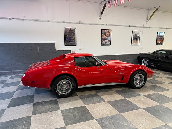 Chevrolet Corvette 12 of 26