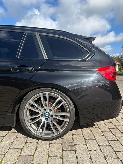 BMW 335d 10 of 12