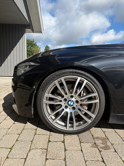 BMW 335d 9 of 12