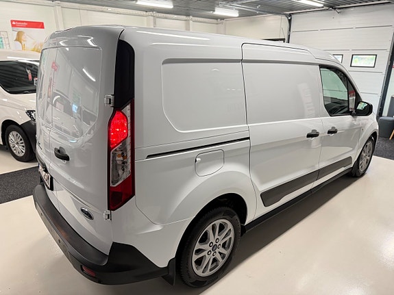 Ford Transit Connect 3 of 23
