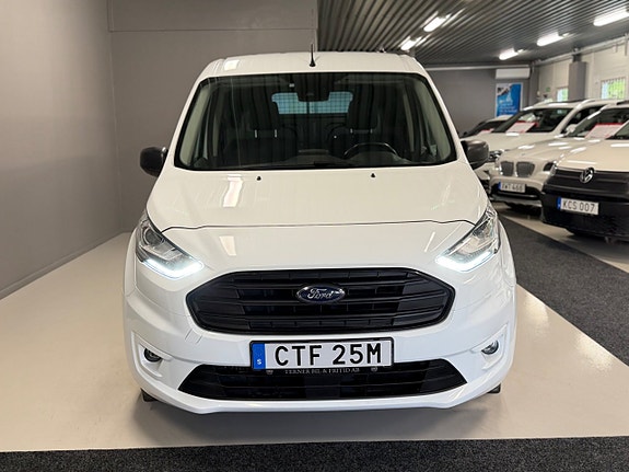 Ford Transit Connect 19 of 23
