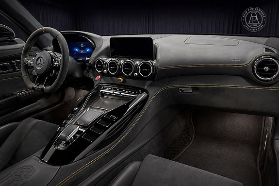 Mercedes-Benz AMG GT R 12 of 12
