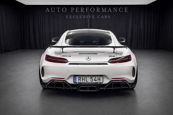 Mercedes-Benz AMG GT R 5 of 12