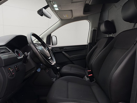Volkswagen Caddy Maxi 17 of 30