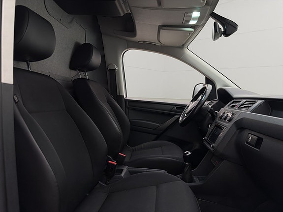 Volkswagen Caddy Maxi 24 of 30