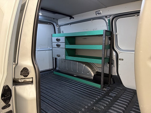 Volkswagen Caddy Maxi 13 of 30