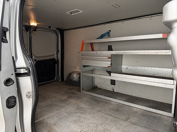 Renault Trafic 14 of 30