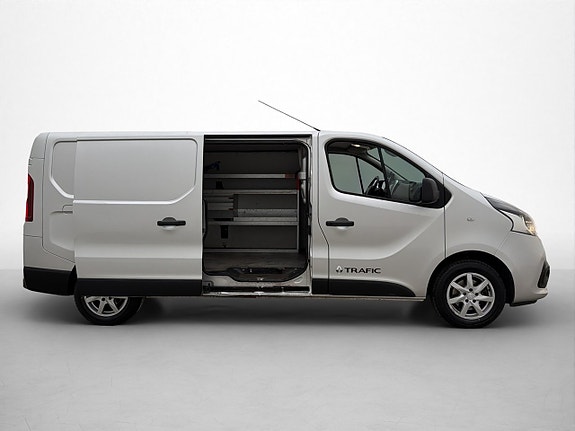 Renault Trafic 12 of 30
