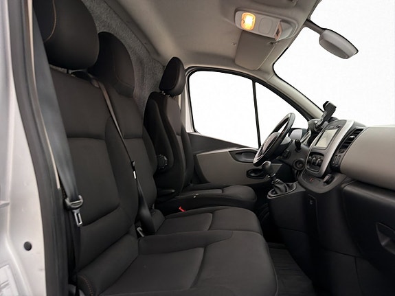 Renault Trafic 26 of 30