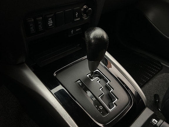 Mitsubishi L200 23 of 30