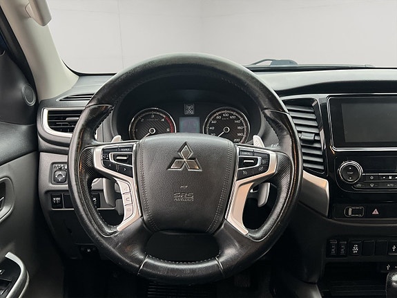 Mitsubishi L200 15 of 30