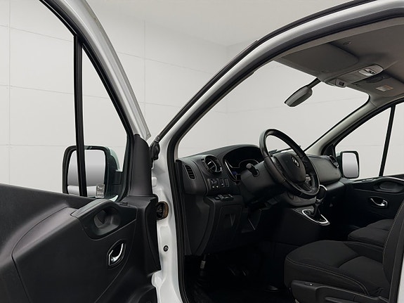 Renault Trafic 16 of 30
