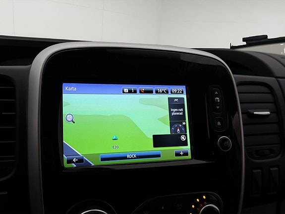 Renault Trafic 24 of 30