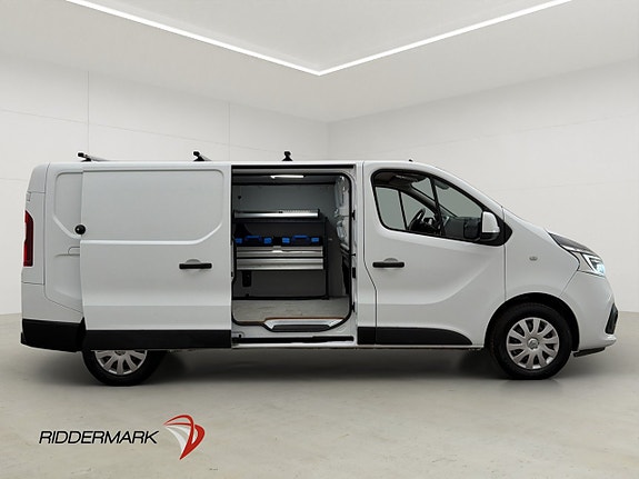 Renault Trafic 11 of 30