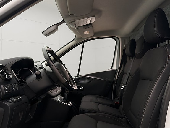 Renault Trafic 17 of 30