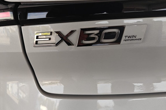 Volvo EX30 16 of 17