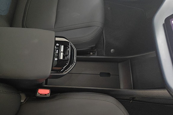 Volvo EX30 15 of 17