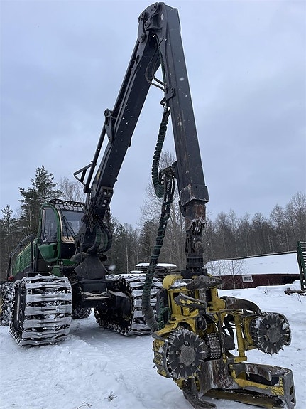 John Deere 1270G 13 of 21
