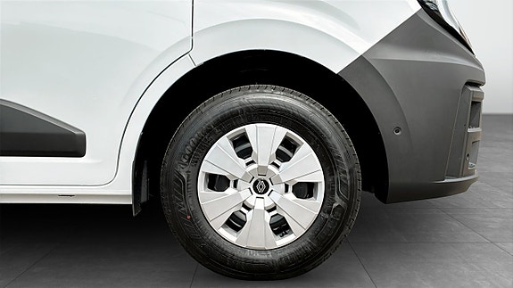 Renault Master 9 of 12