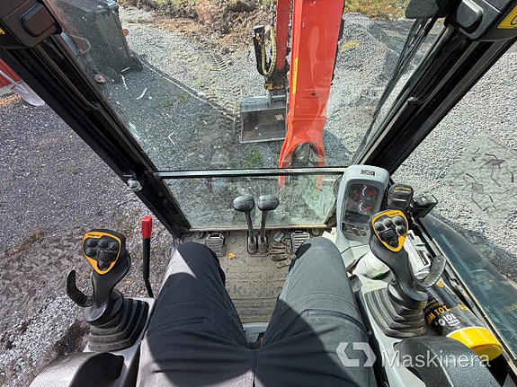 Grävmaskin Kubota U27-4 11 of 27