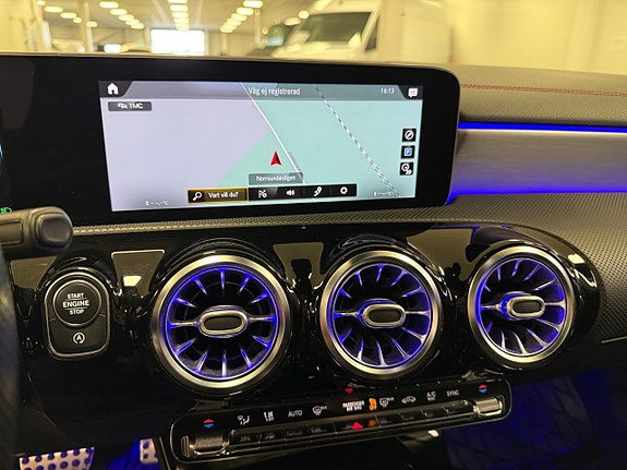 Mercedes-Benz CLA220 15 of 18
