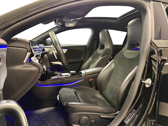 Mercedes-Benz CLA220 8 of 18