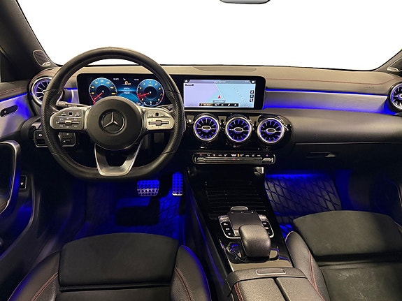 Mercedes-Benz CLA220 16 of 18