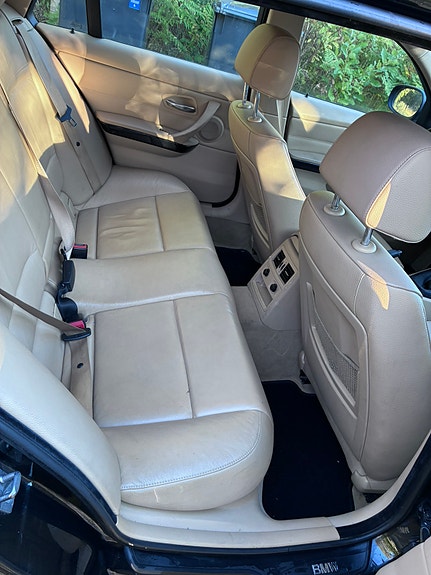 BMW 320d 5 of 6