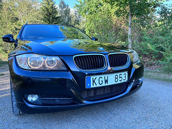 BMW 320d 4 of 6