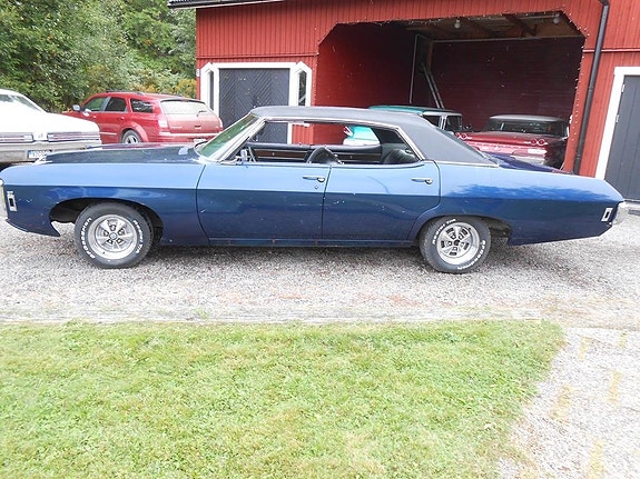 Chevrolet Caprice 2 of 24