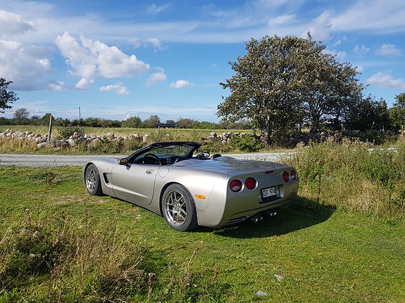 Chevrolet Corvette 5 of 5