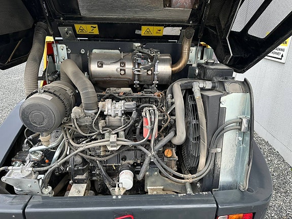 Yanmar V80 (TEREX) 7 of 10