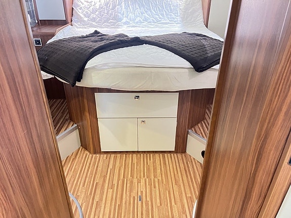 Adria SONIC 700 SC (TRUMA+4 250kg+Solcell+Ugn) 17 of 27