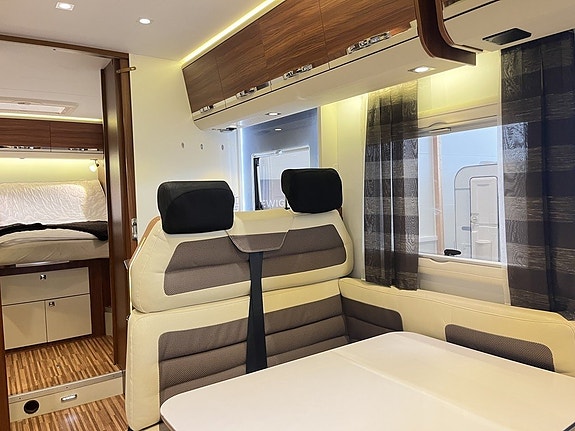 Adria SONIC 700 SC (TRUMA+4 250kg+Solcell+Ugn) 12 of 27