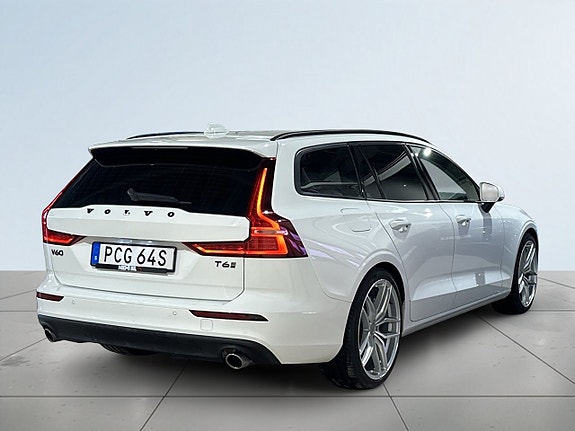 Volvo V60 6 of 23