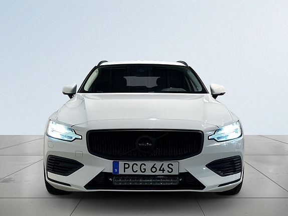 Volvo V60 2 of 23