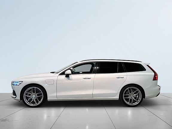 Volvo V60 4 of 23