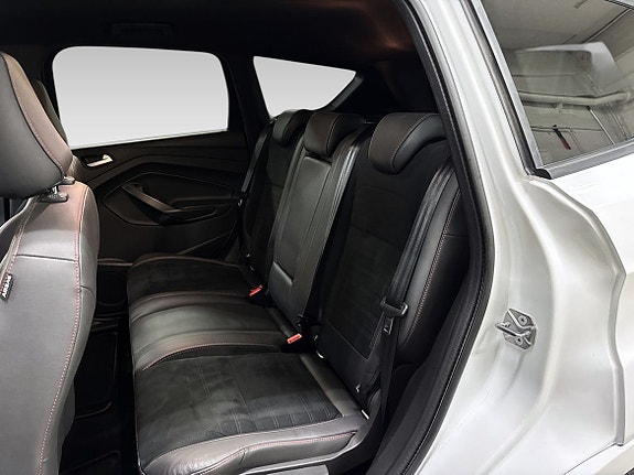 Ford Kuga 12 of 20