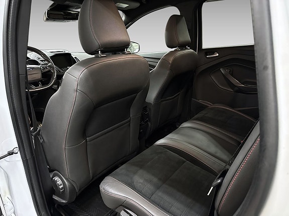 Ford Kuga 13 of 20