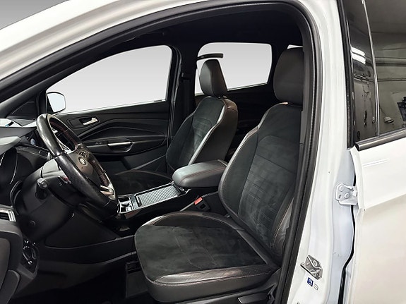 Ford Kuga 10 of 20