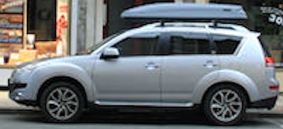 Citroen C-Crosser 2 of 3