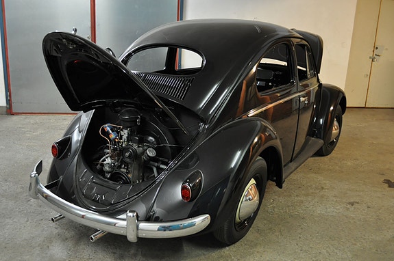 Volkswagen 1200 3 of 5